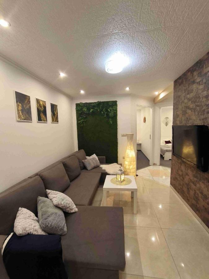 Appartamento Baky House Balatonlelle Esterno foto