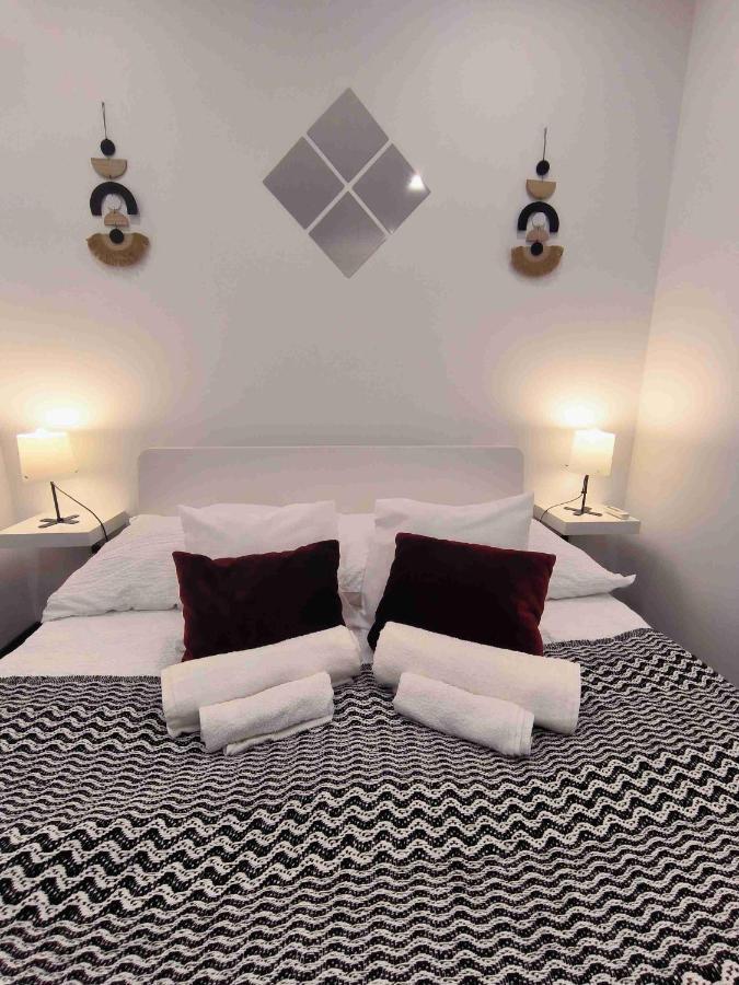 Appartamento Baky House Balatonlelle Esterno foto