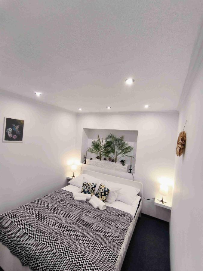 Appartamento Baky House Balatonlelle Esterno foto