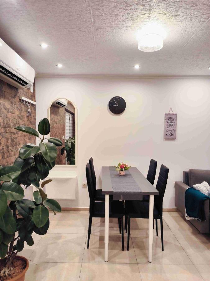 Appartamento Baky House Balatonlelle Esterno foto