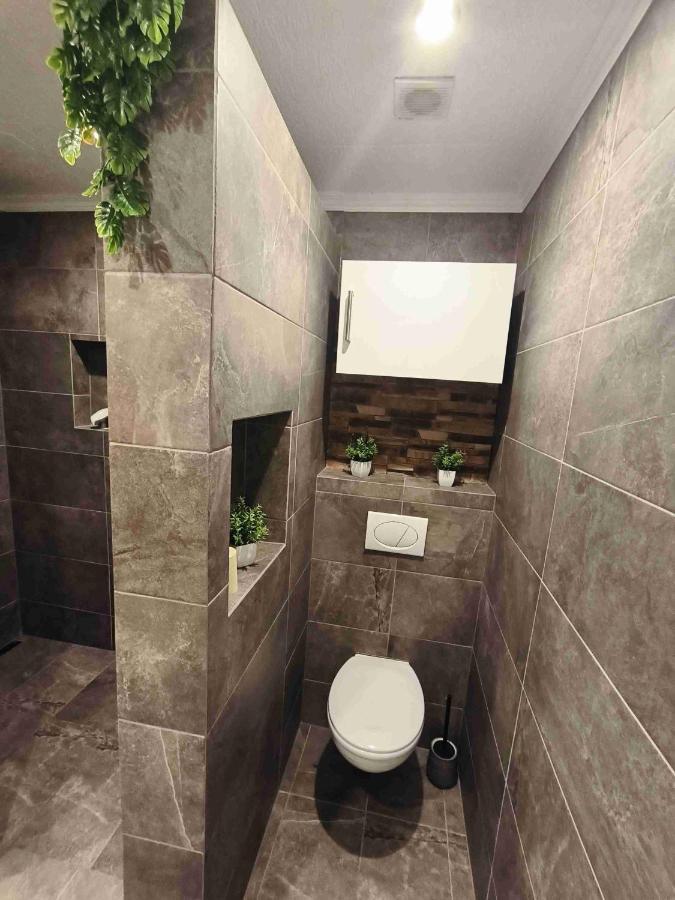Appartamento Baky House Balatonlelle Esterno foto