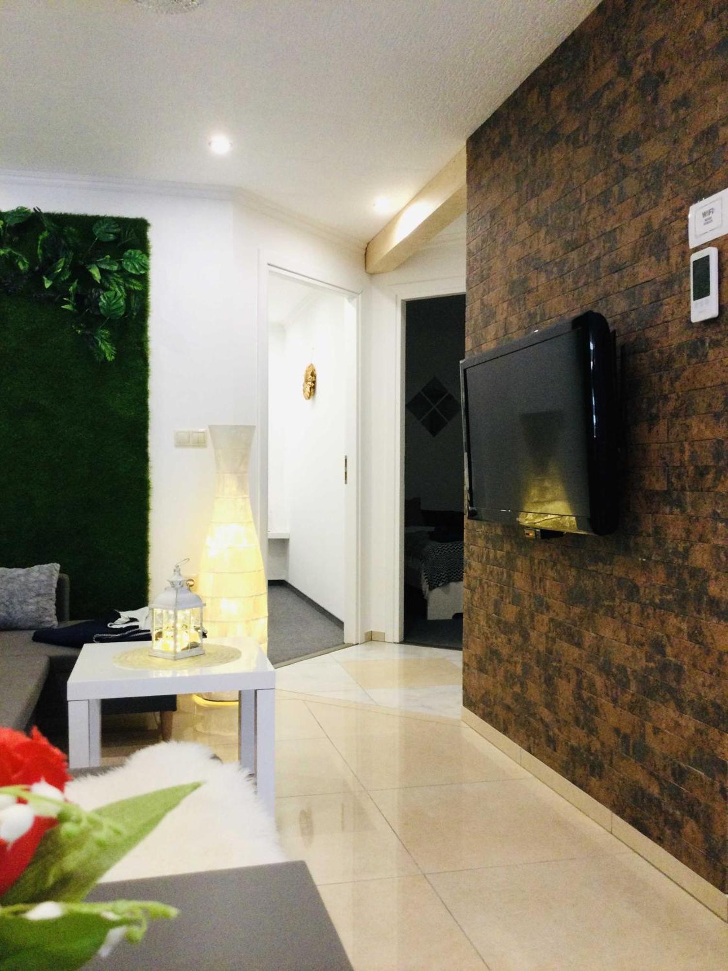 Appartamento Baky House Balatonlelle Esterno foto