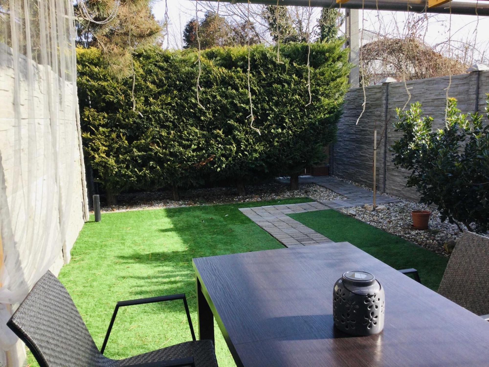 Appartamento Baky House Balatonlelle Esterno foto