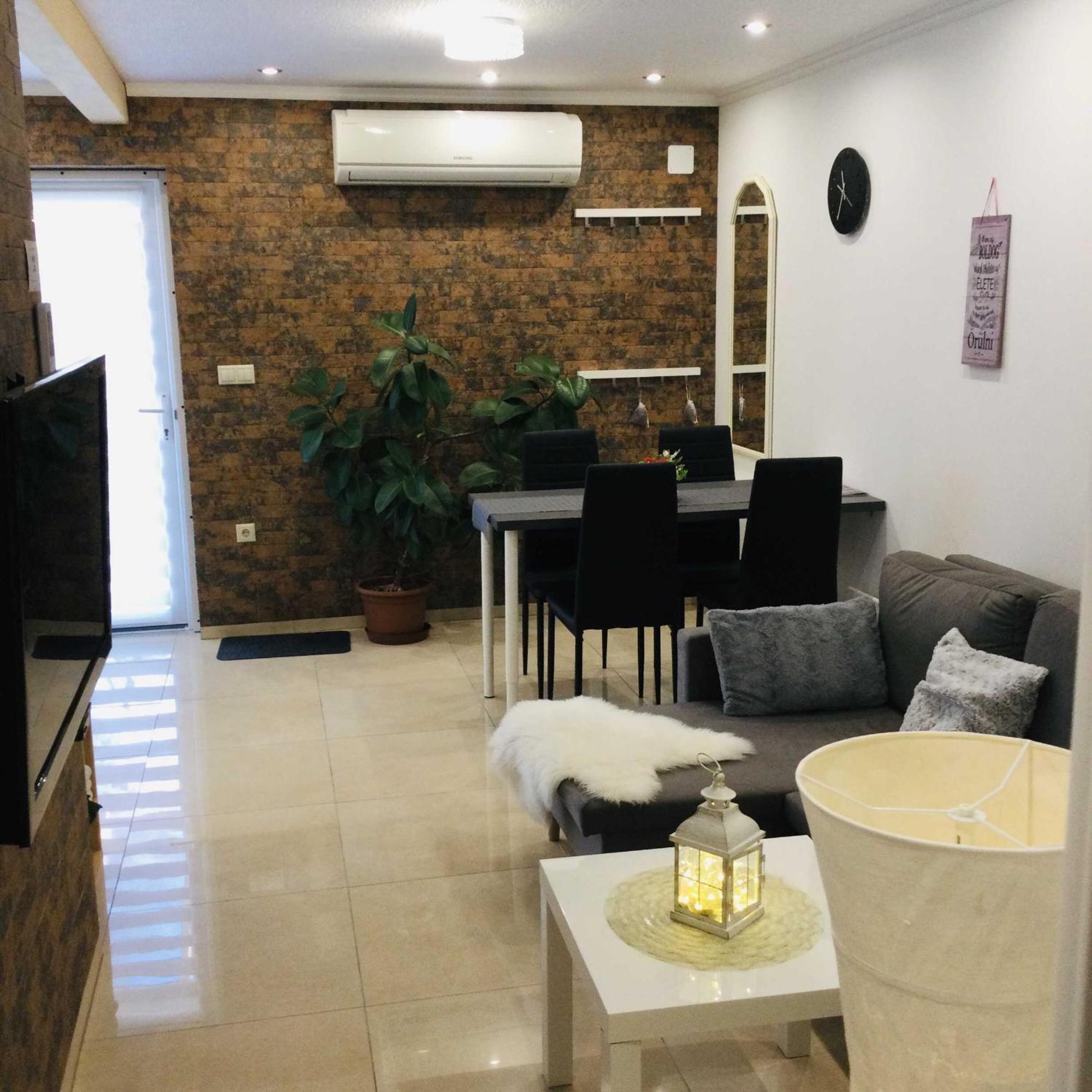 Appartamento Baky House Balatonlelle Esterno foto