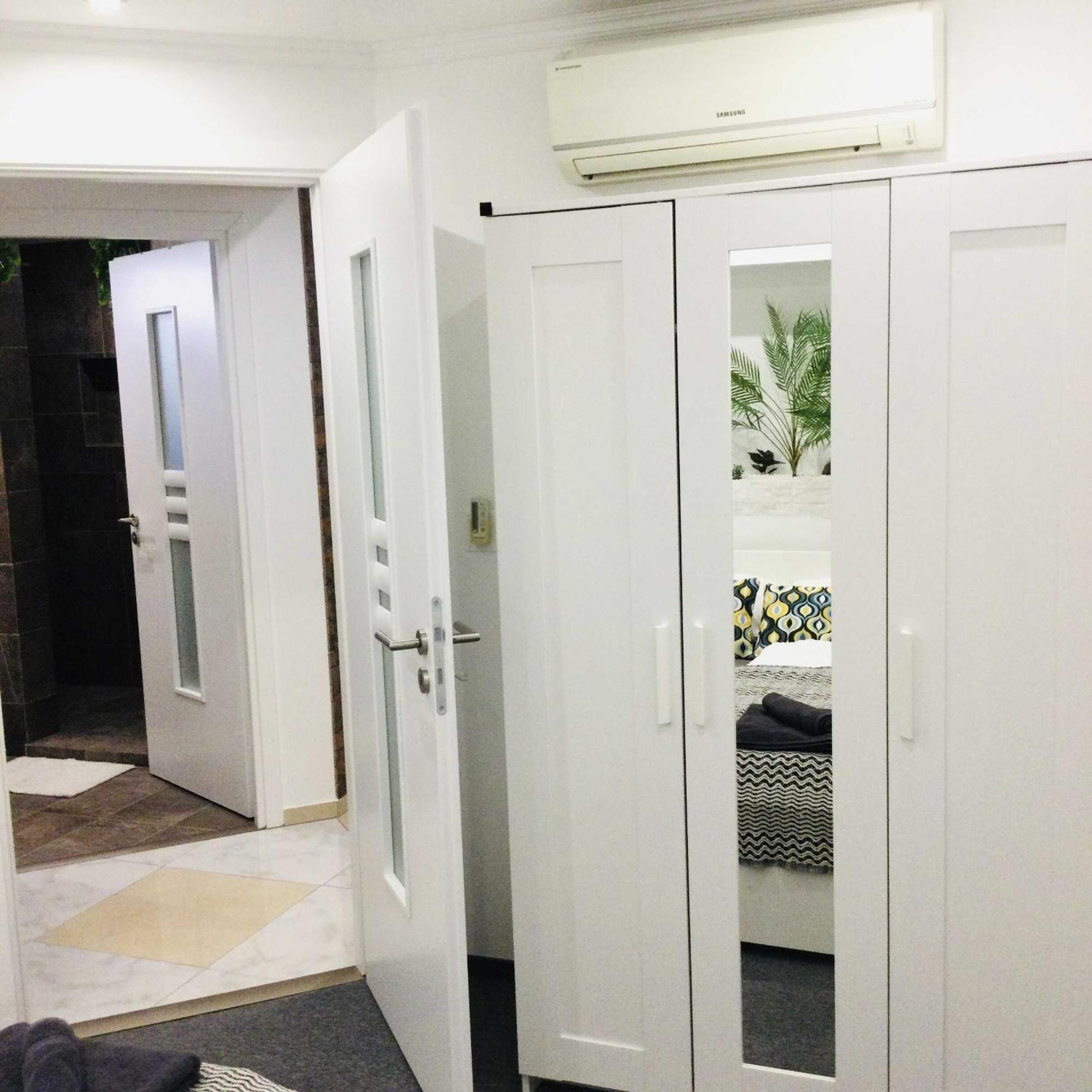 Appartamento Baky House Balatonlelle Esterno foto
